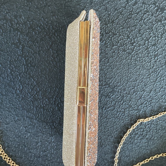 Purse. Never used. Gold and silver. Smoke free home. Can be used as clutch. - Picture 3 of 5
